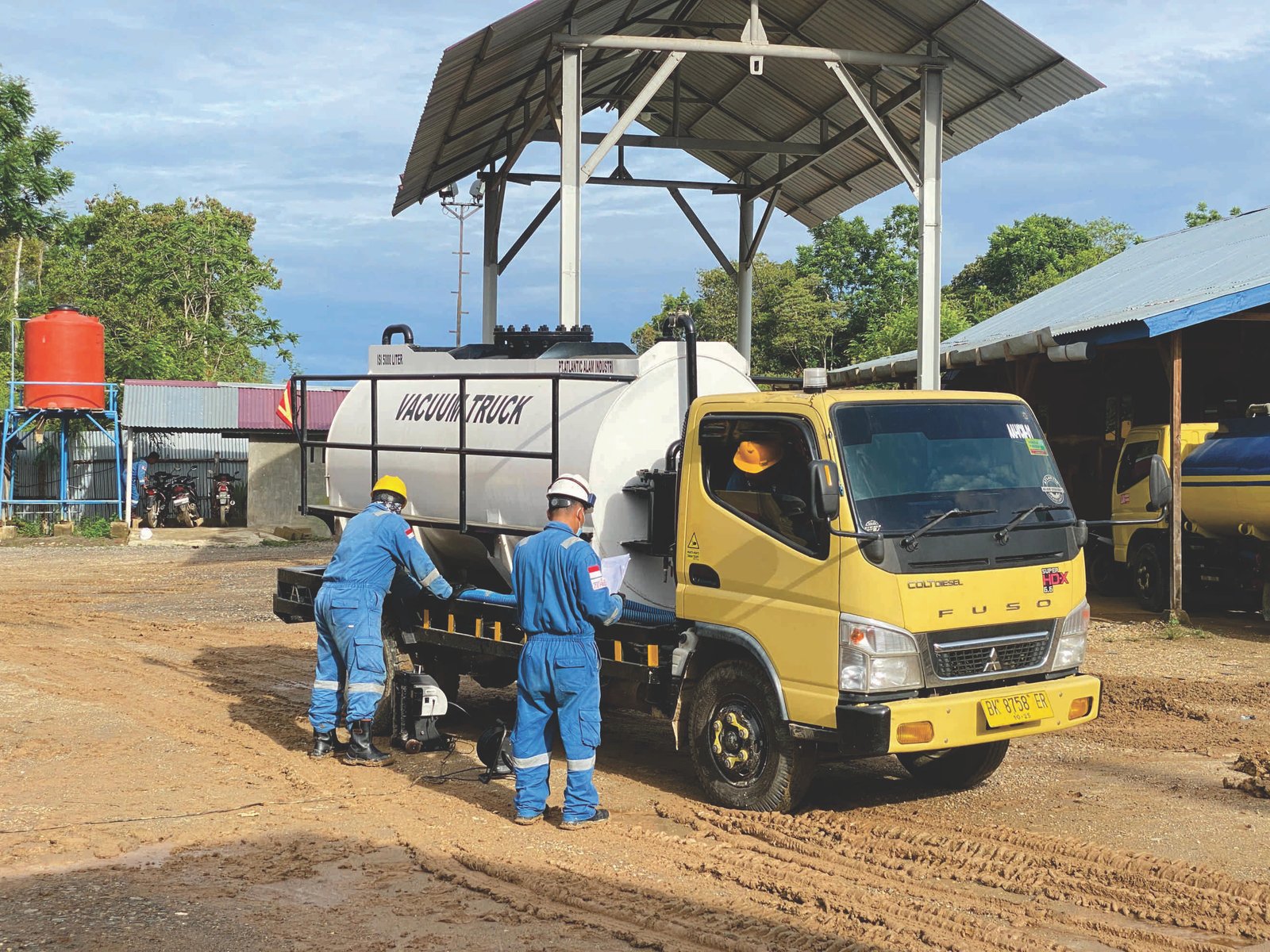 Vacuum Truck